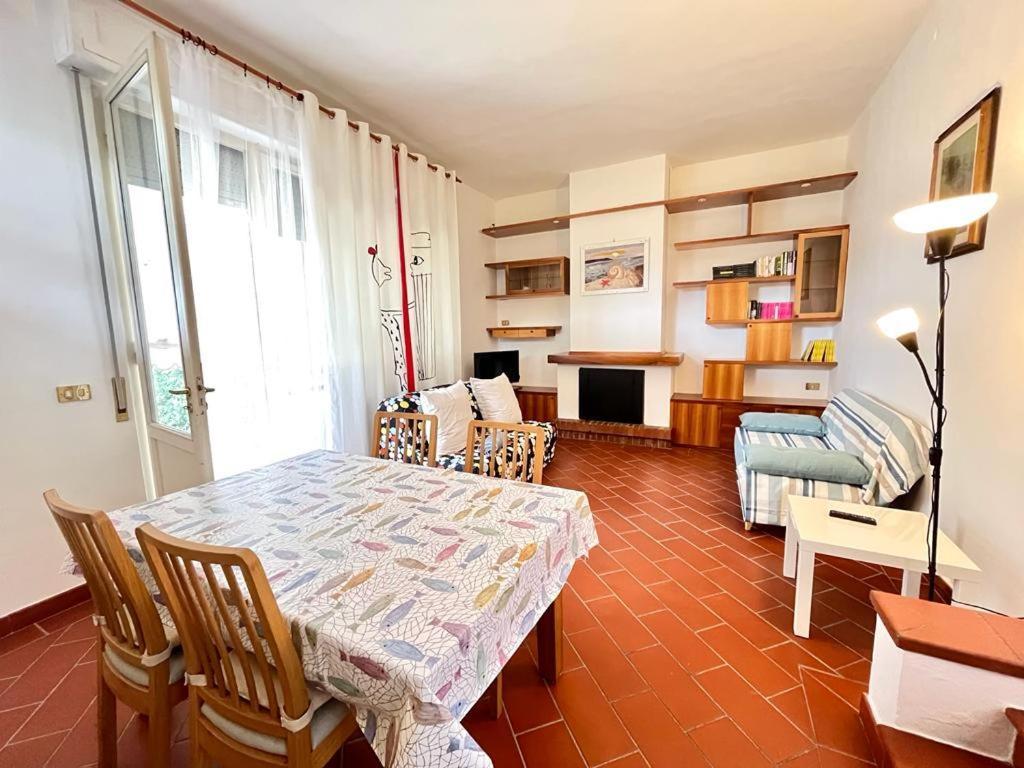 Pineta Apartament تيرّينْيا المظهر الخارجي الصورة