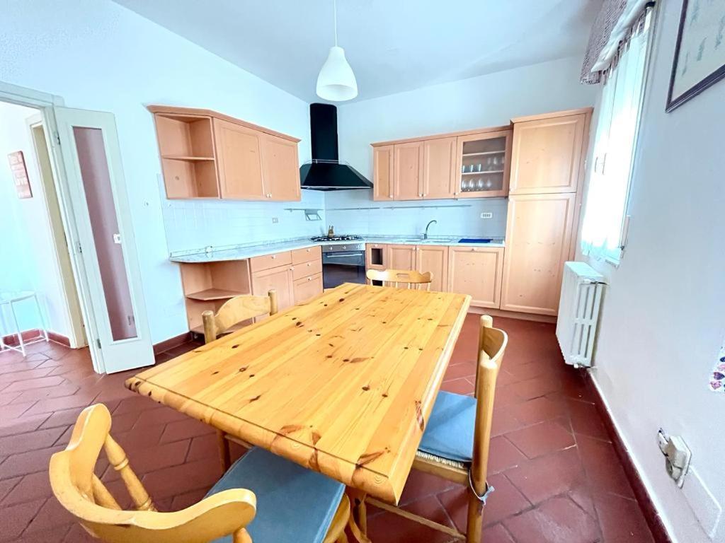 Pineta Apartament تيرّينْيا المظهر الخارجي الصورة