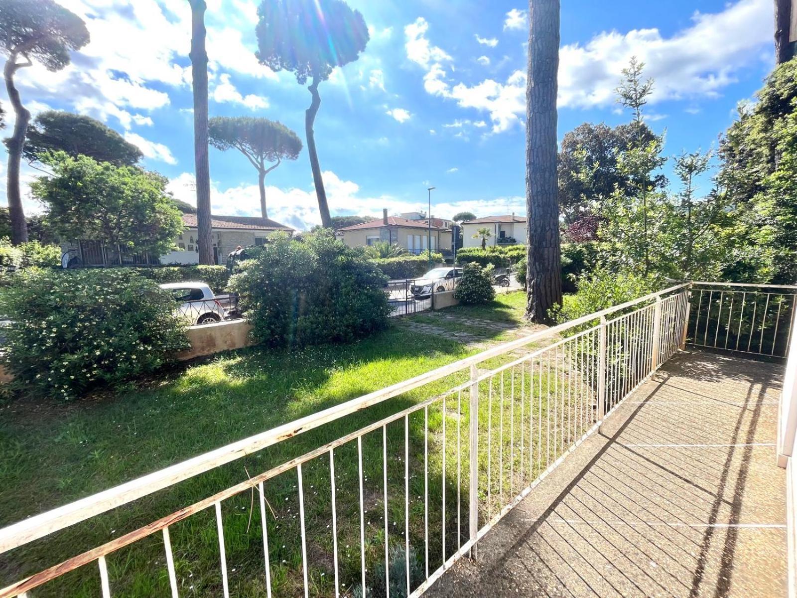 Pineta Apartament تيرّينْيا المظهر الخارجي الصورة