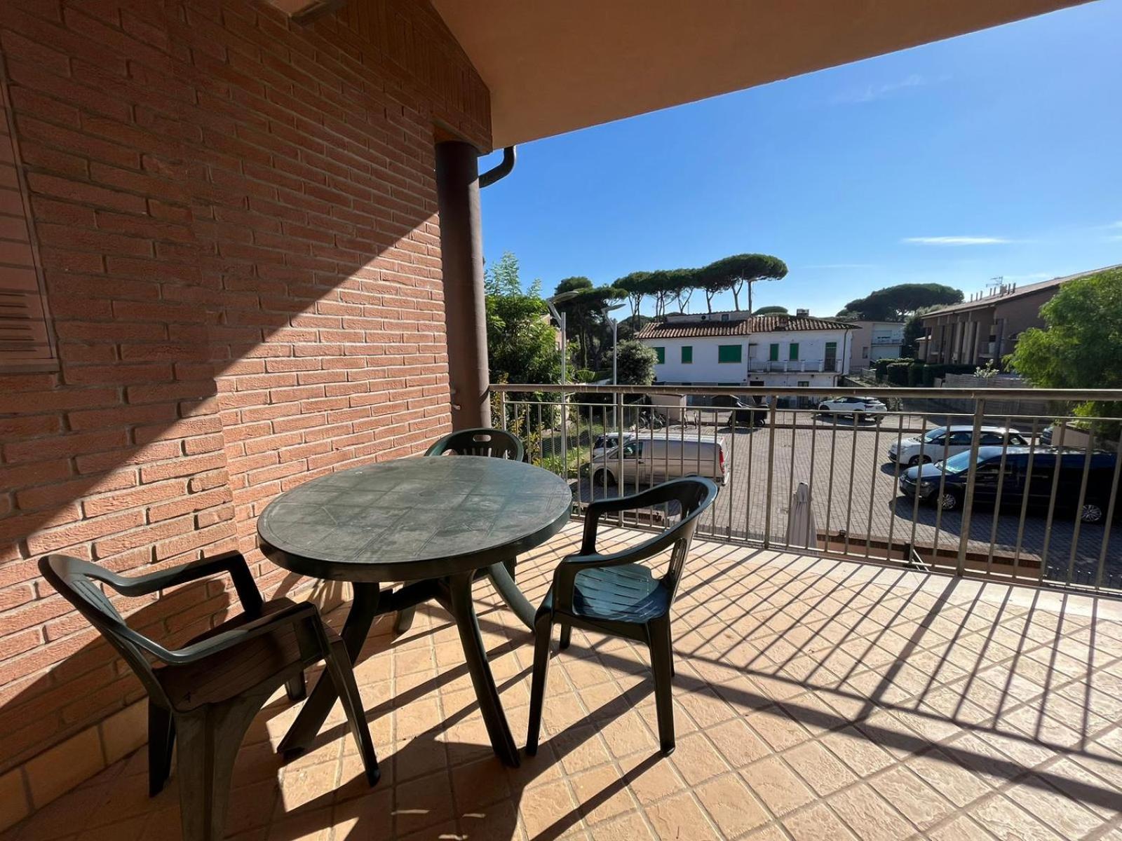 Pineta Apartament تيرّينْيا المظهر الخارجي الصورة